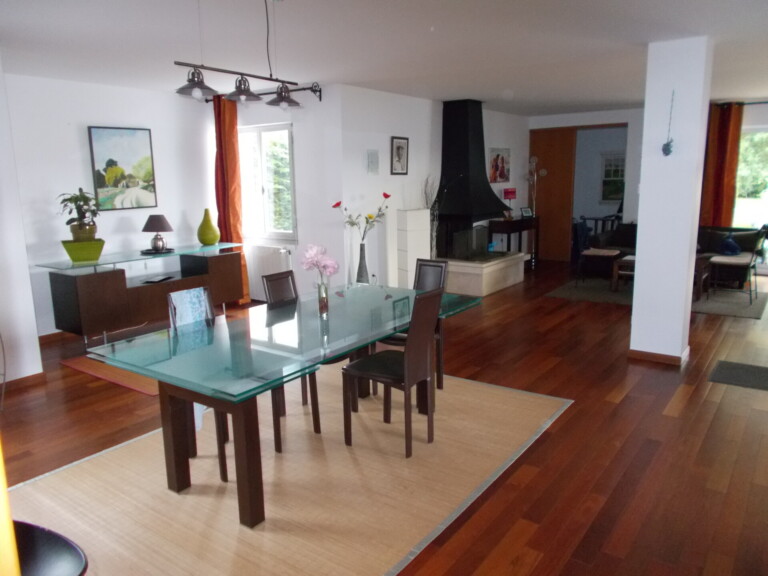 salon 2 768x576
