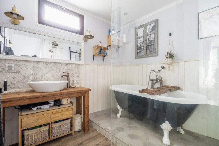 salle de bain parental 768x512