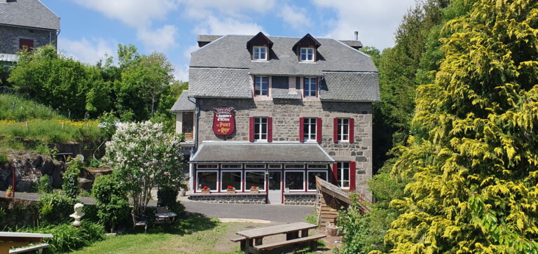 01 Exterieur 03 768x363