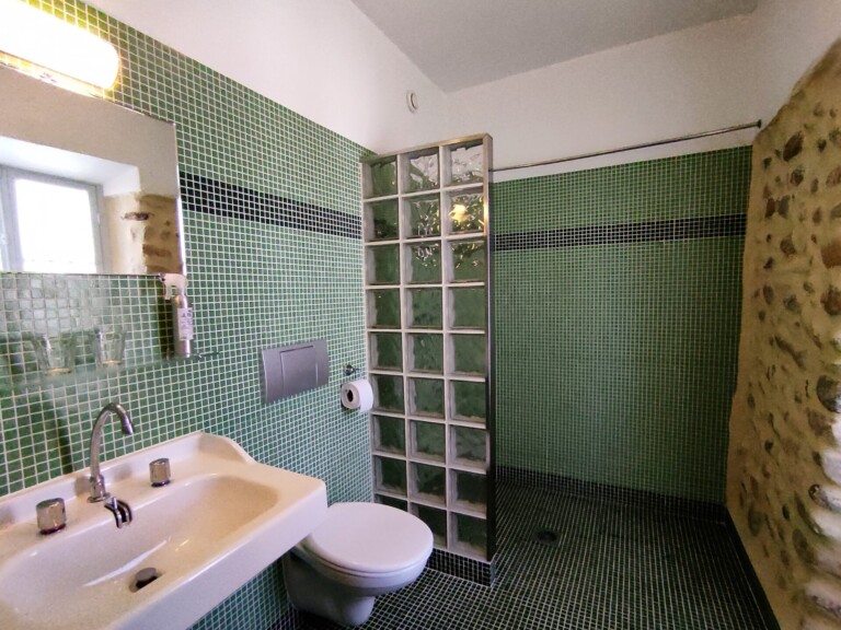 Salle de bains gîte 1