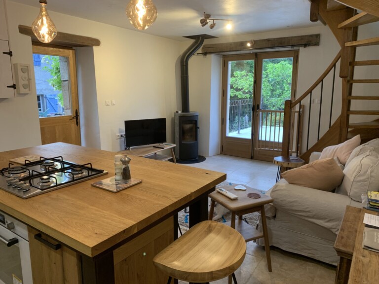 Gite salon with wood burning stove 768x576