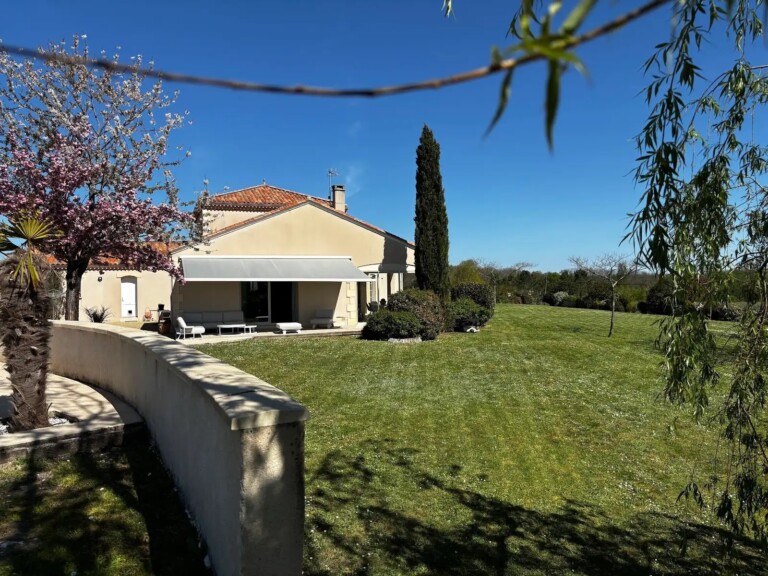 Maison monestier terrasse 768x576