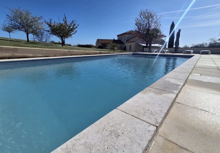 piscine maison monestier 768x535