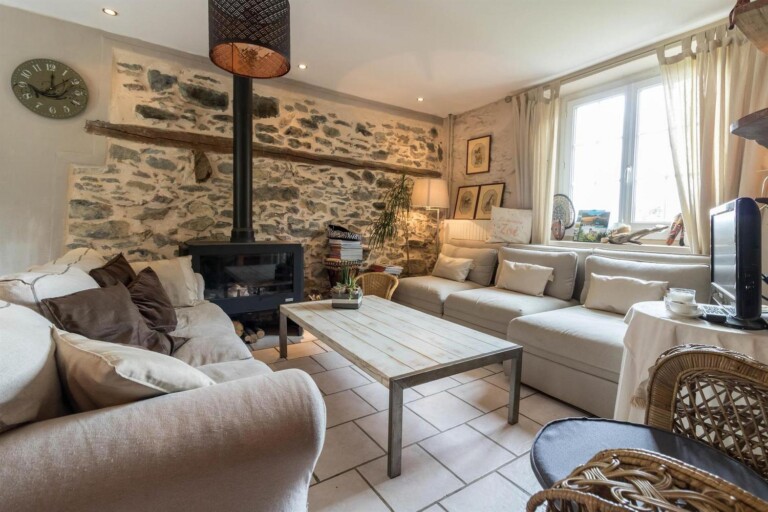 6 768x512