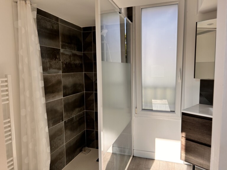 Salle de bain de l'étage d'origine