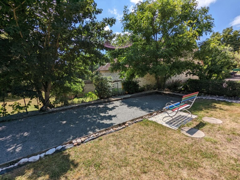 PXL 20220721 130018946.MP  1 768x578