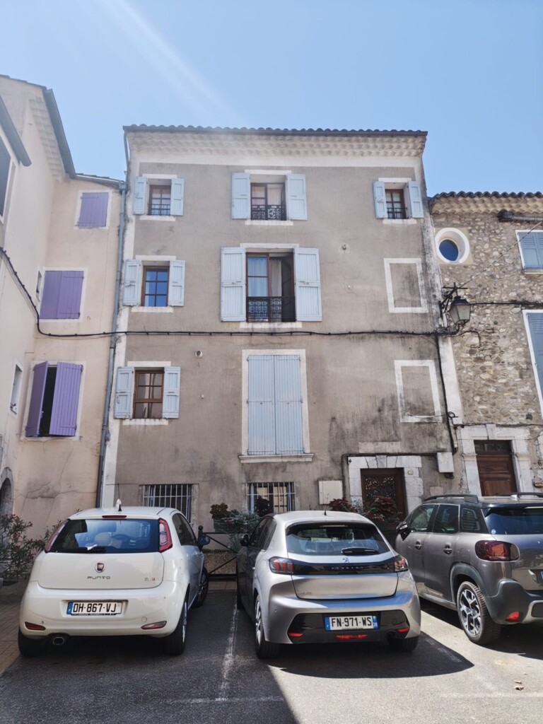 facade lavee 768x1024