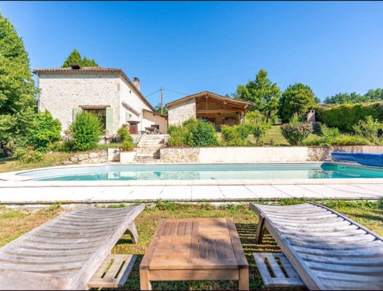Pool view 768x583