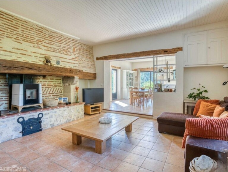 Salon 768x579