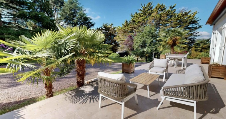 Villa Saint Jean de la Poterie Redon terrasse 2 768x406
