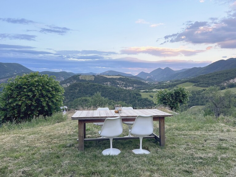 18a table exterieure panorama 768x576