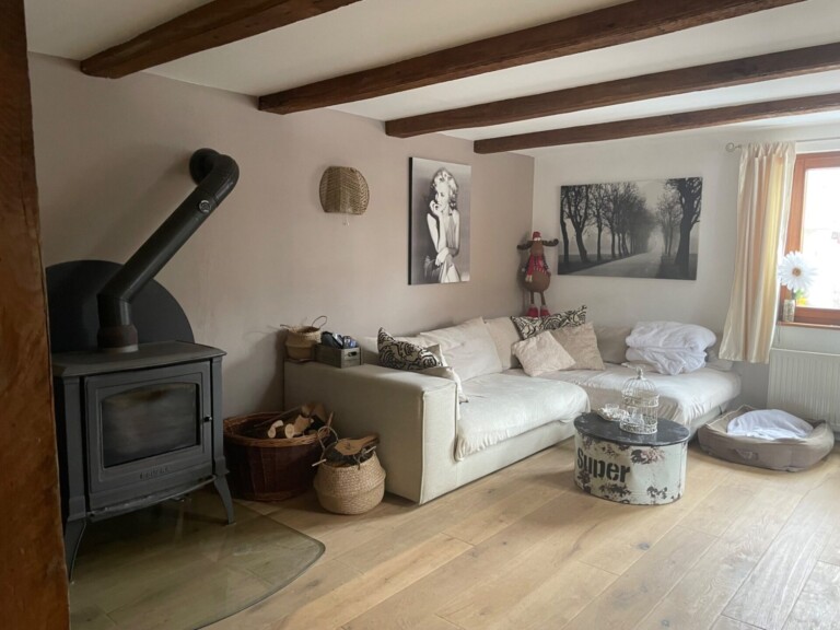 Wohnzimmer 768x576