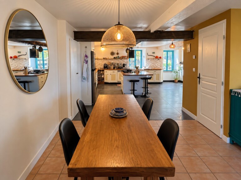 dining ad 4 768x576