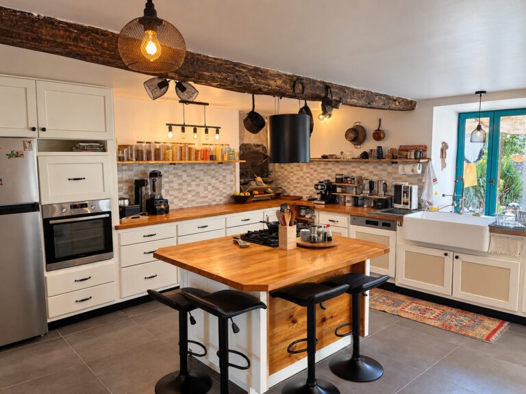 kitchen ad 3 768x576
