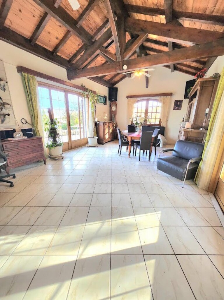 Maison M 768x1025